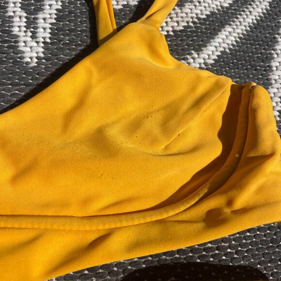 Benoa Koi Bikini Set - Picture 5 of 6